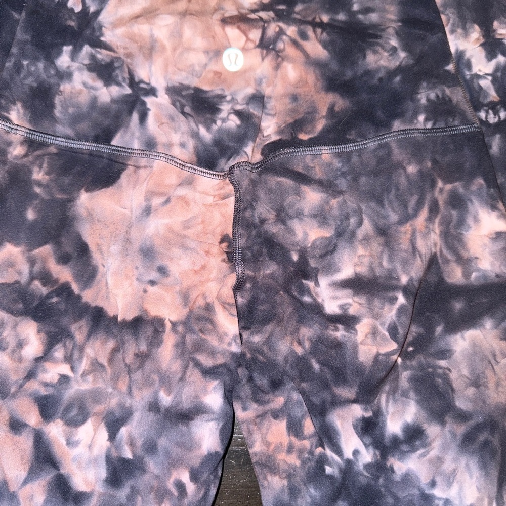 lululemon athletica align Tie-Dye Leggings - Black and Pink